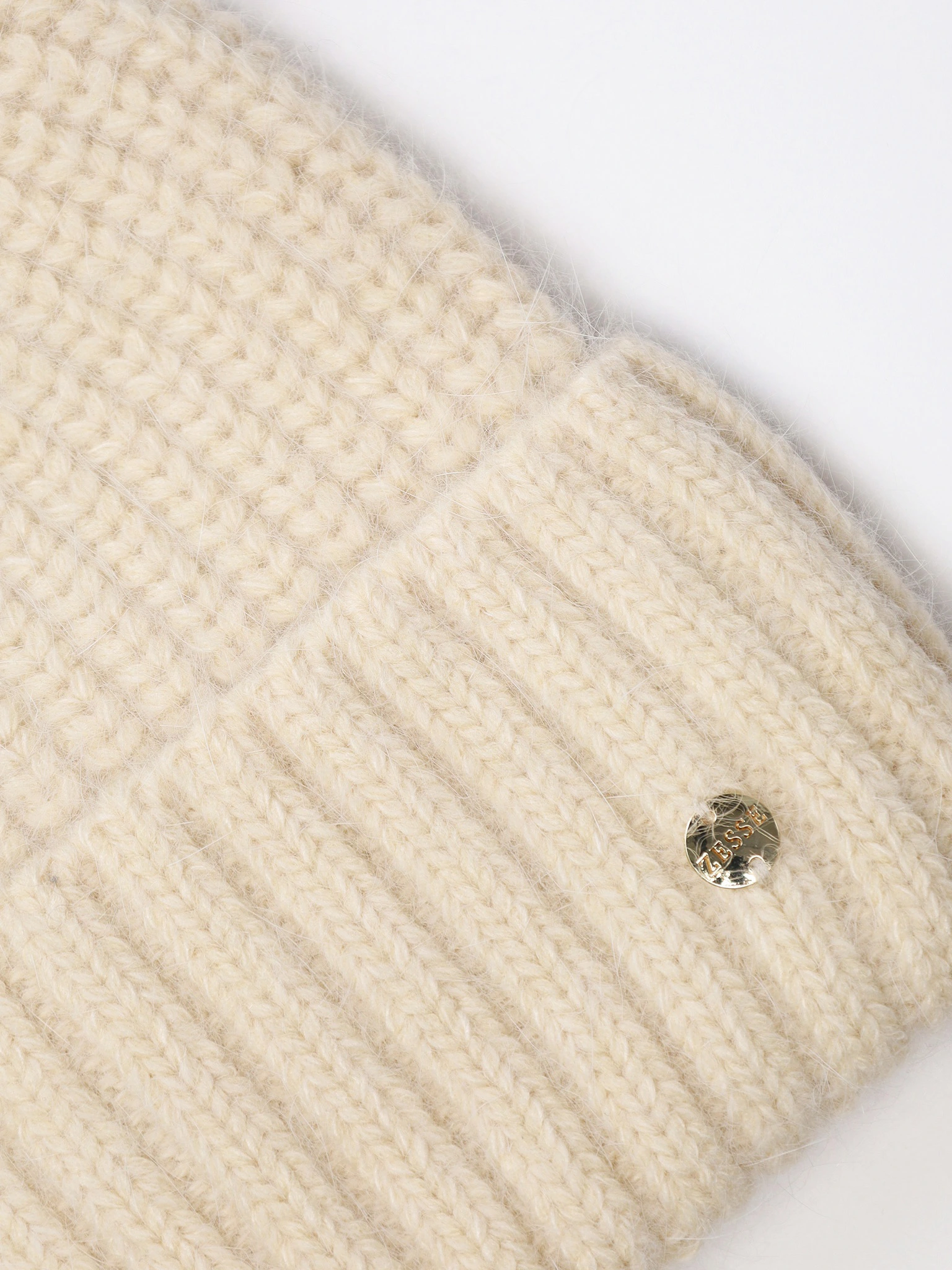 Шапка-бини из ангоры и нейлона с отворотом в ассортименте